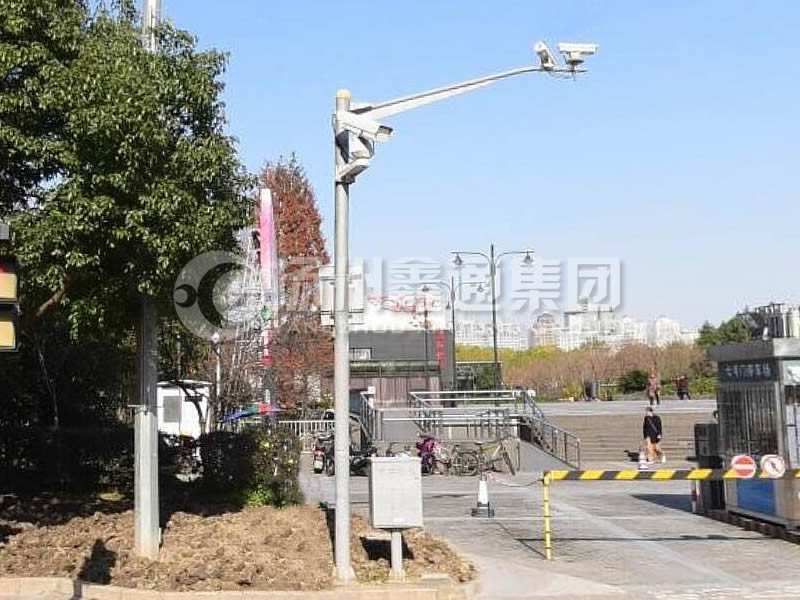DJG-024，電子警察桿，治安監(jiān)控桿