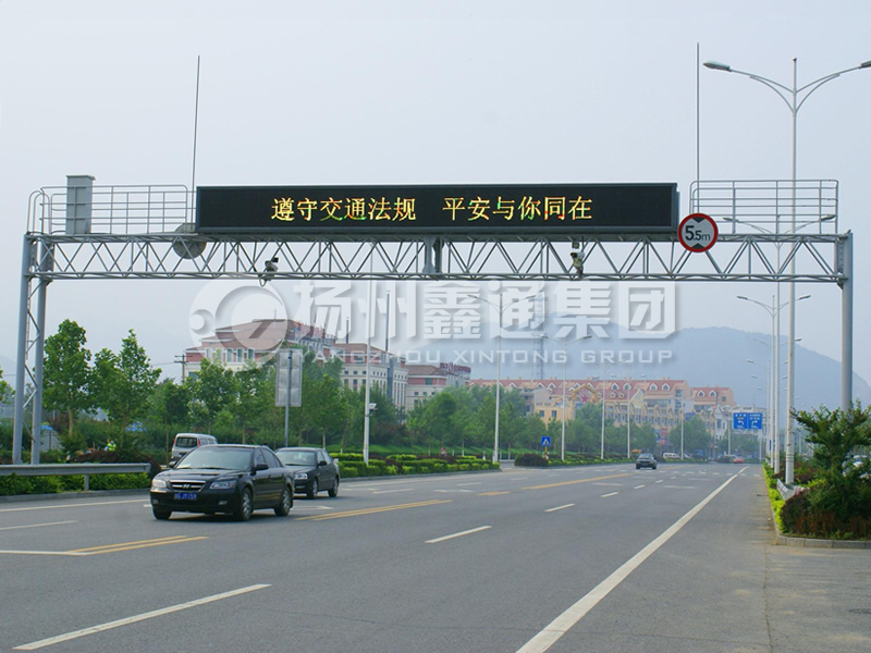LMJ-013，桁架式情報(bào)板門(mén)架，龍門(mén)架